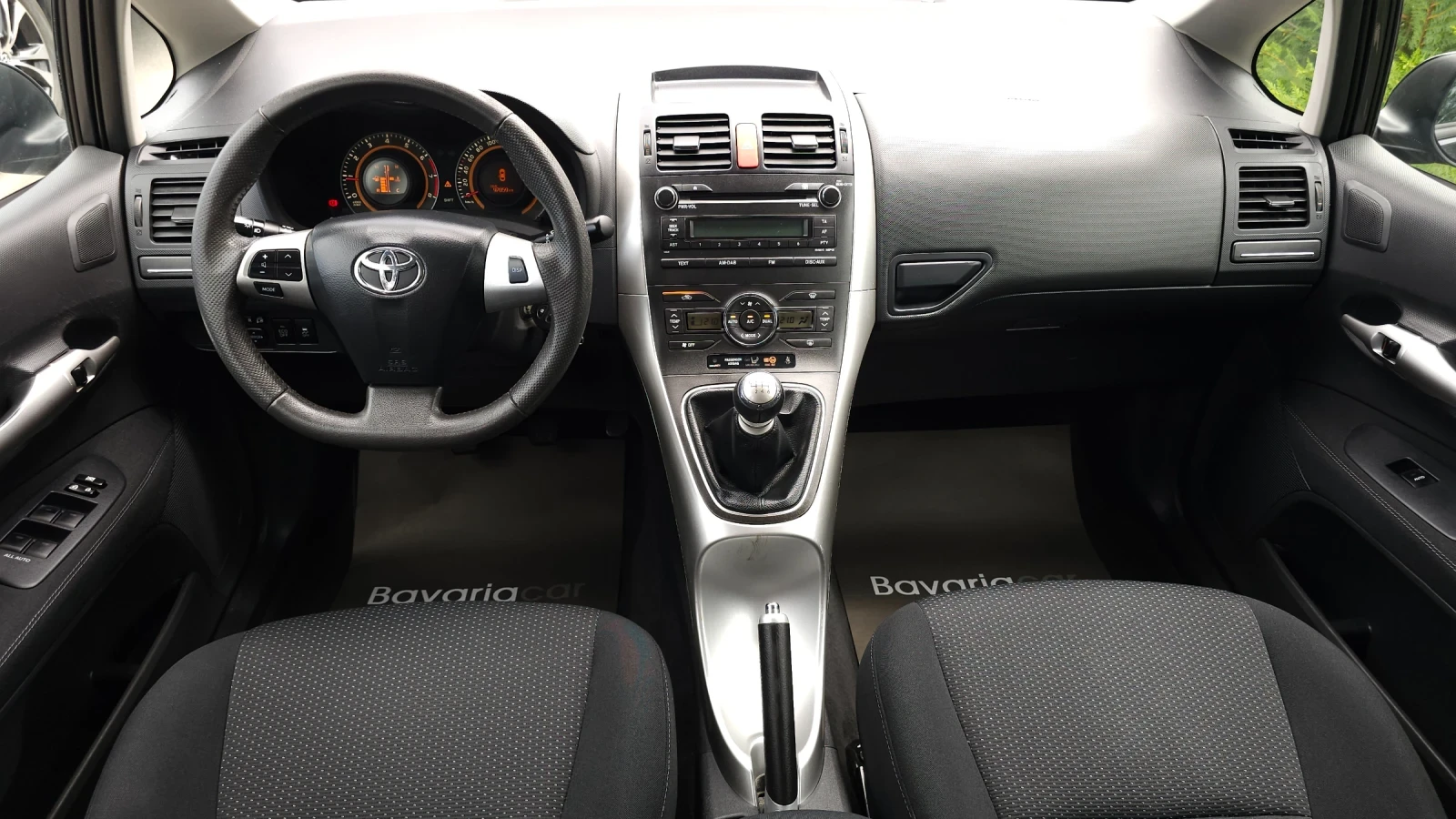 Toyota Auris 1.33 Edition* Klima* PDC* 97 051km.!!! Euro 5* , снимка 10 - Автомобили и джипове - 54720909