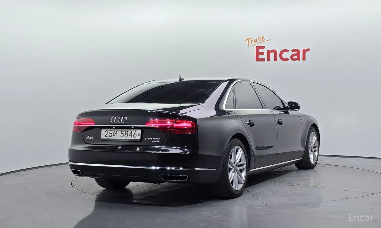 Audi A8 4.2 TDI Quattro* B&O* DISTRONIC* HEAD-UP* 360 CAM*, снимка 3 - Автомобили и джипове - 54762833