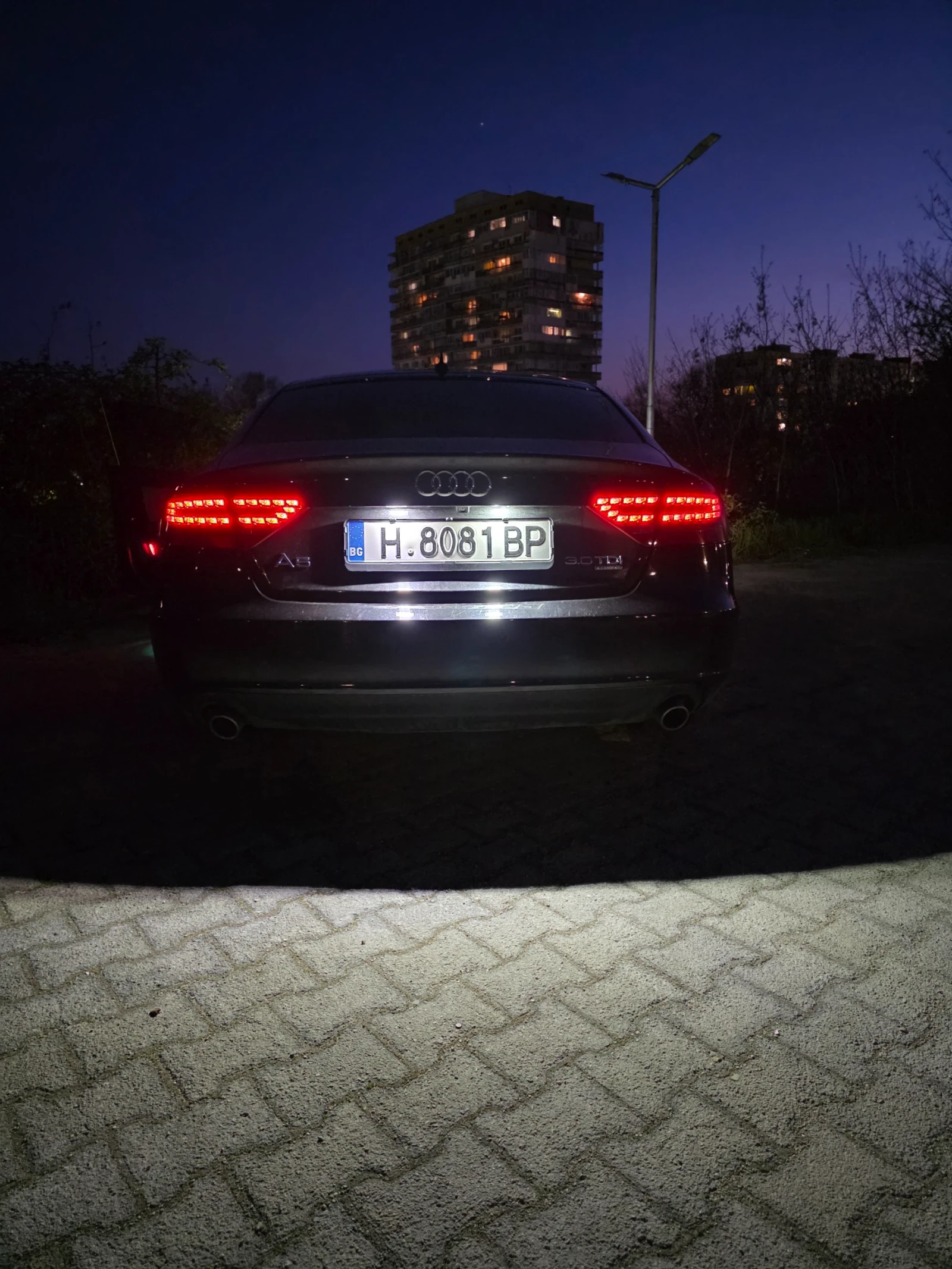 Audi A5 Sportback 3.0 TDI S-line, снимка 2 - Автомобили и джипове - 55123567