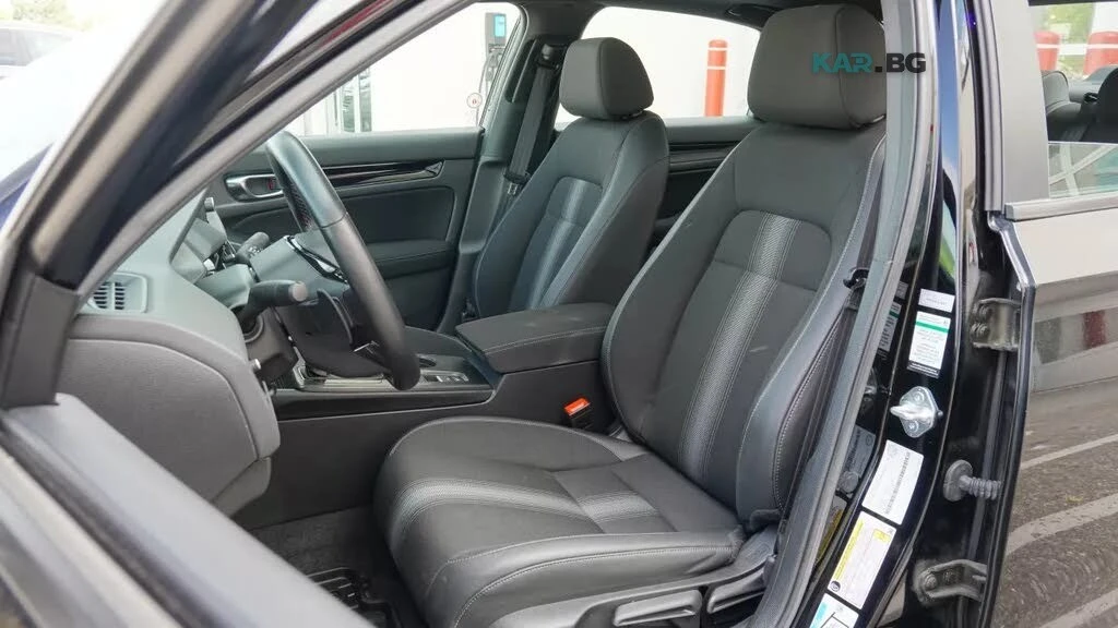 Honda Civic * HybridSport * FWD* Автокредит (Цена до България), снимка 15 - Автомобили и джипове - 55133263