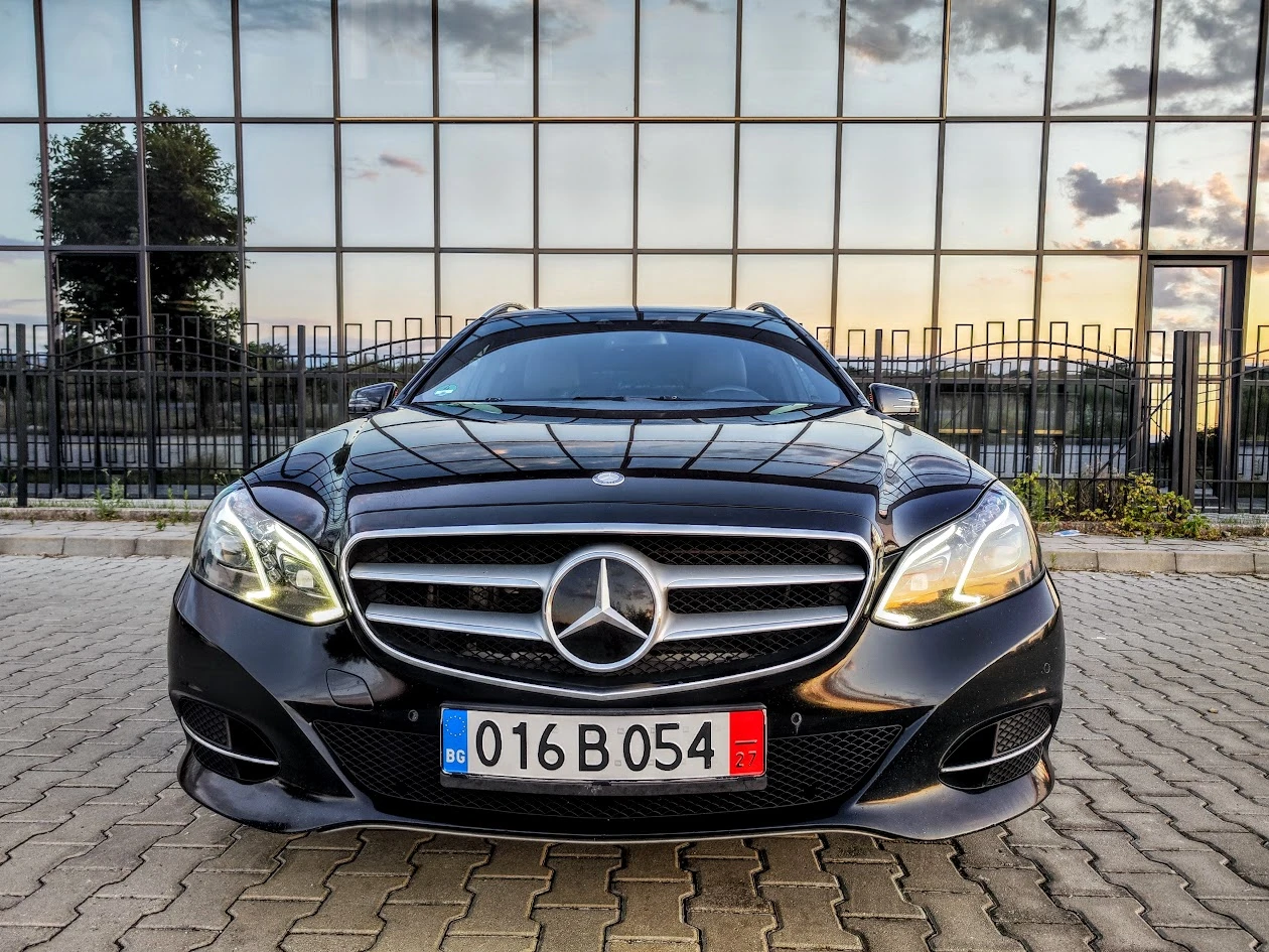 Mercedes-Benz E 350 * 4MATIC* BlueTEC* AVANTGARDE* FULL, снимка 5 - Автомобили и джипове - 55158042