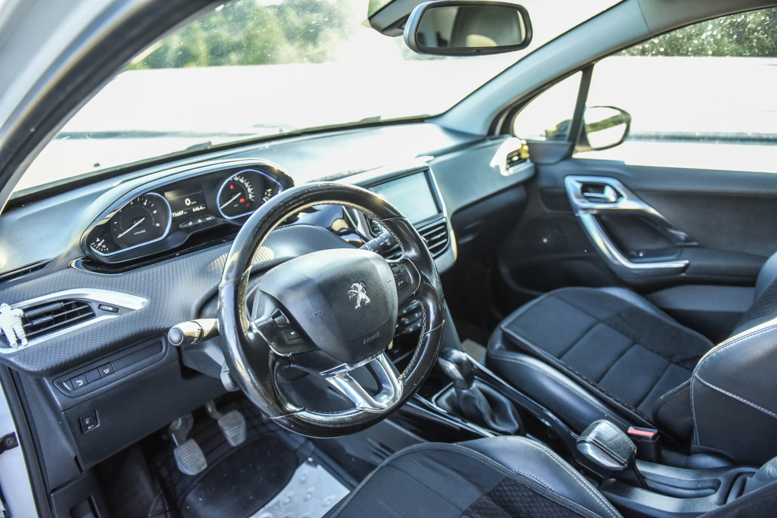 Peugeot 2008, снимка 9 - Автомобили и джипове - 55348132