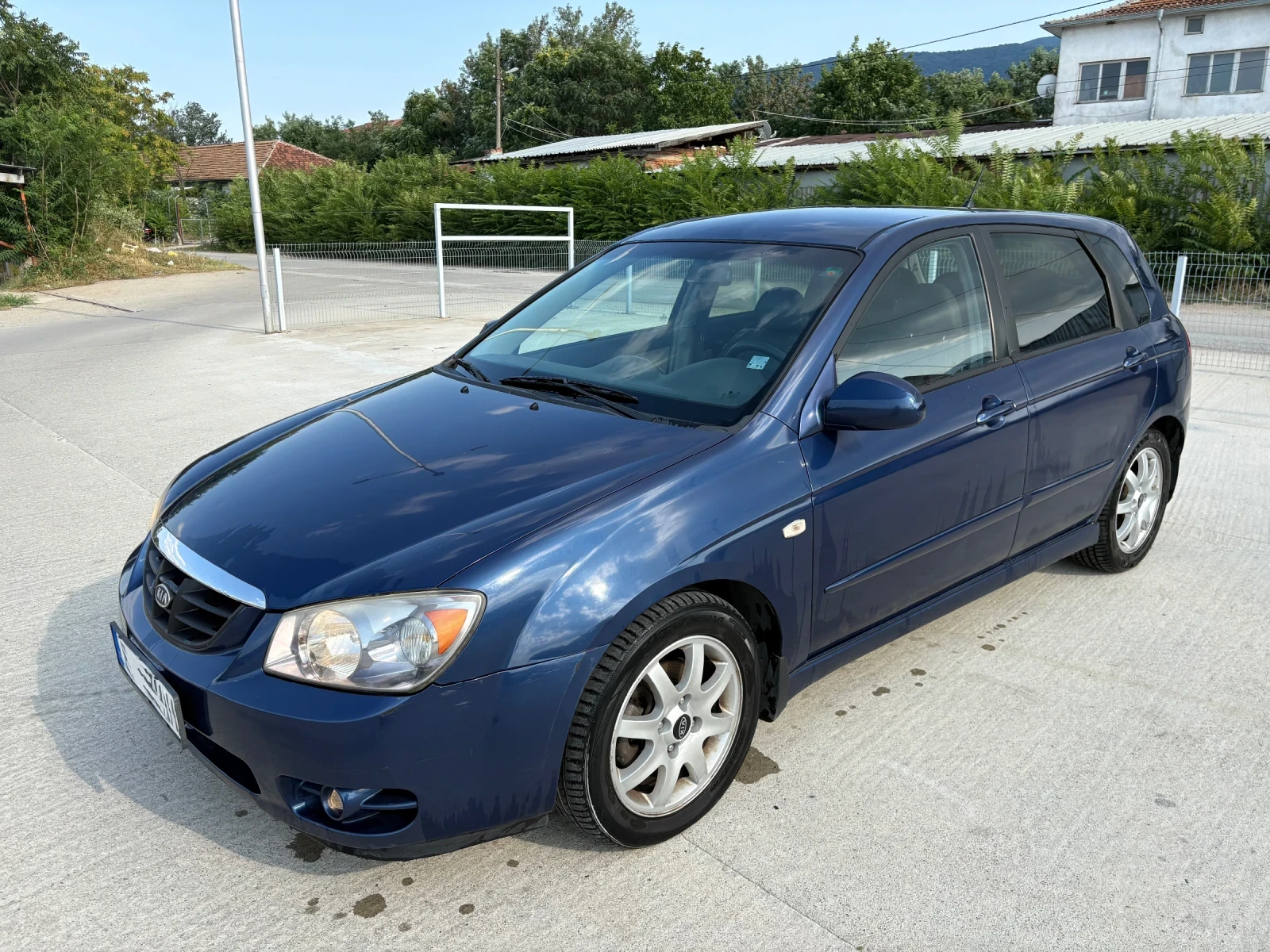 Kia Cerato 2.0 CRDI, снимка 2 - Автомобили и джипове - 55381952
