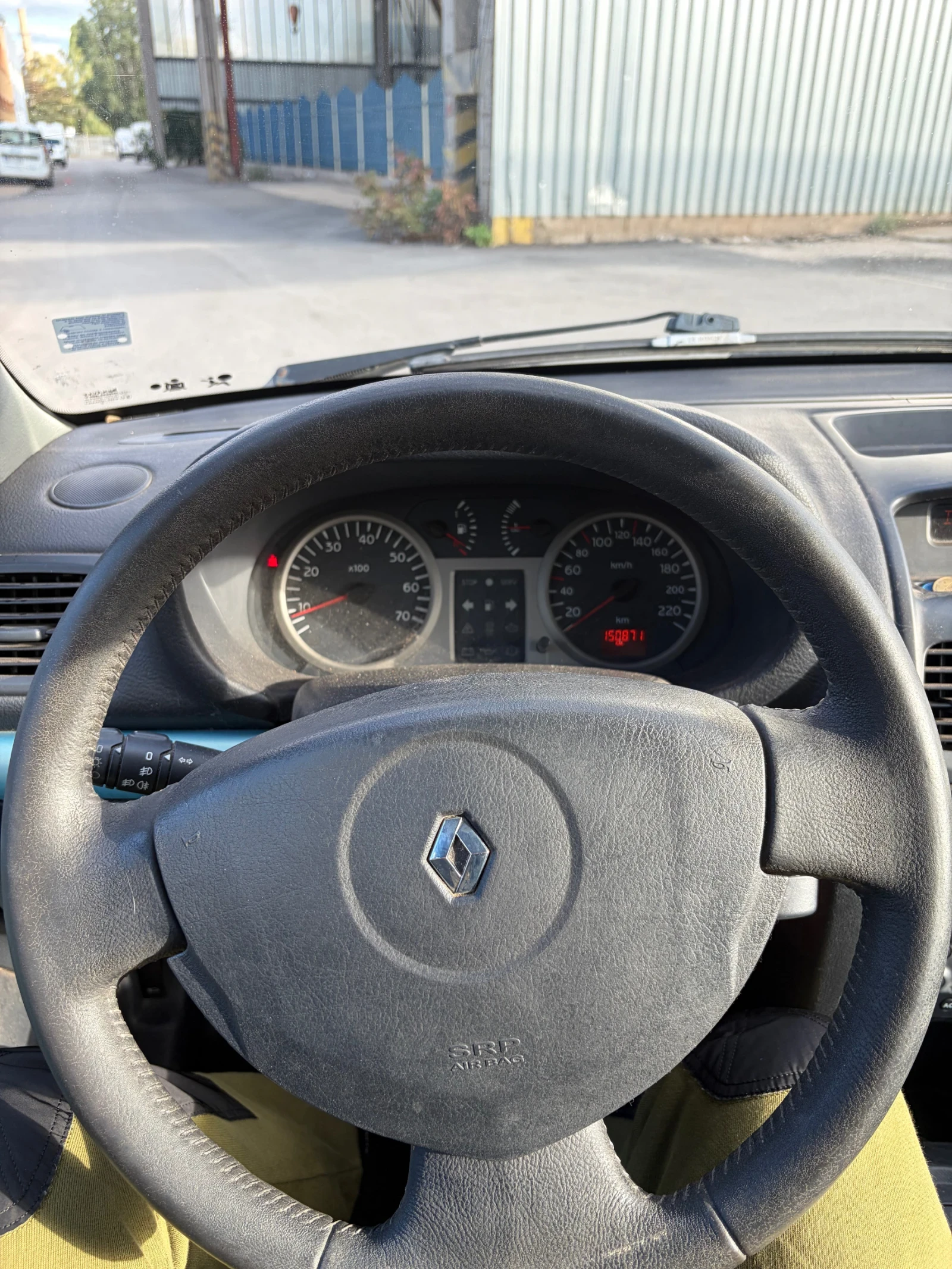 Renault Clio, снимка 9 - Автомобили и джипове - 56269907