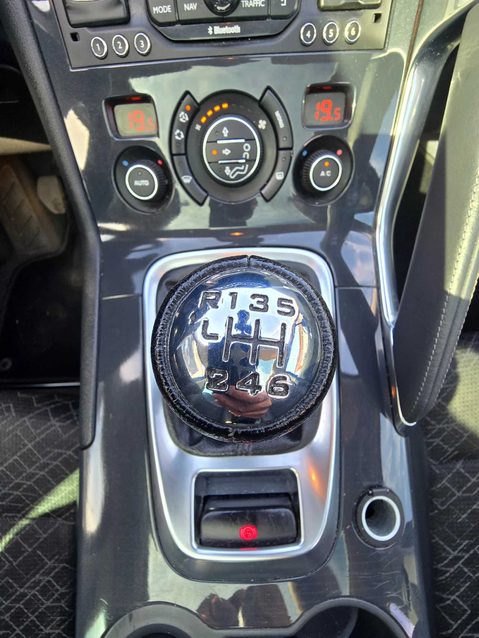 Peugeot 3008 FACELIFT * PANORAMA * 6 ��������  | Mobile.bg � ����������� 11