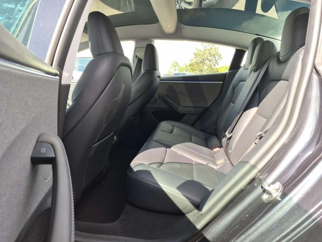 Tesla Model 3 RWD * CARFAX * ���������� ��� ������������ ������  | Mobile.bg � ����������� 12