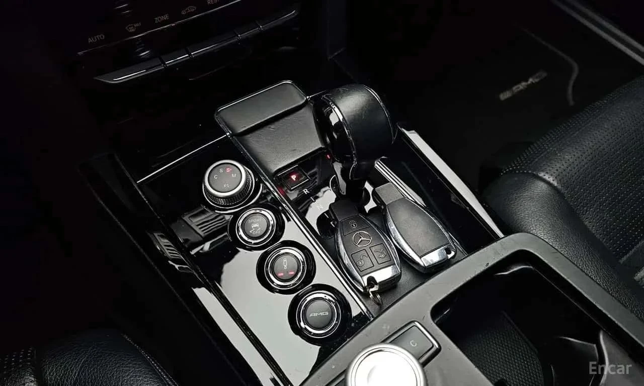 Mercedes-Benz E 63 AMG, снимка 9 - Автомобили и джипове - 56688368