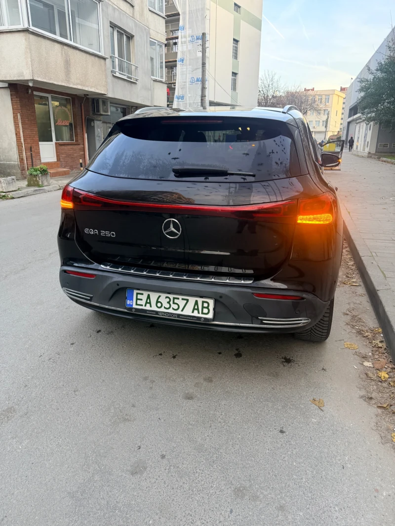 Mercedes-Benz EQA, снимка 2 - Автомобили и джипове - 52640822