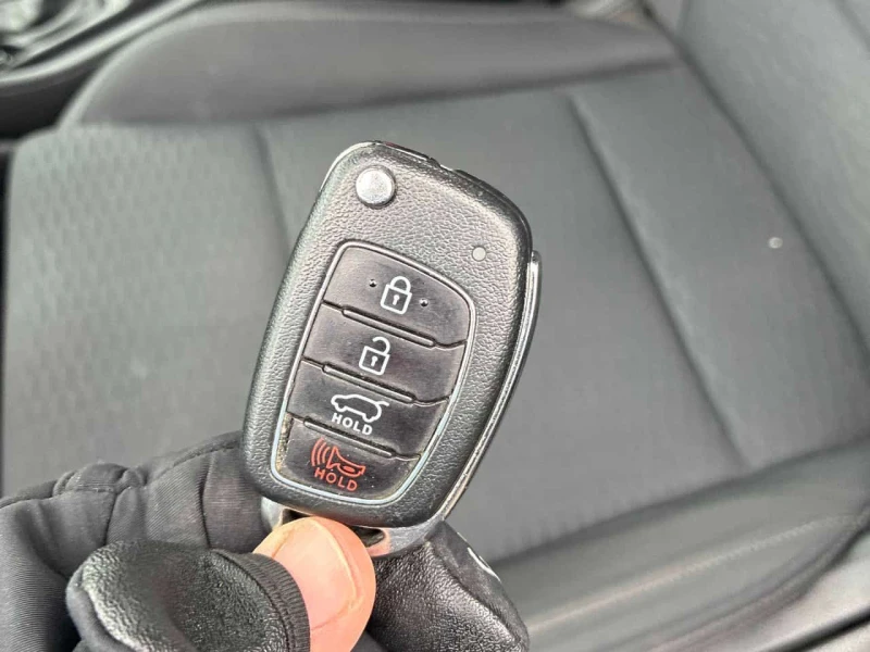 Hyundai Tucson * Preferred * KEYLESS * ПОДГРЕВИ * CARFAX, снимка 14 - Автомобили и джипове - 53561507