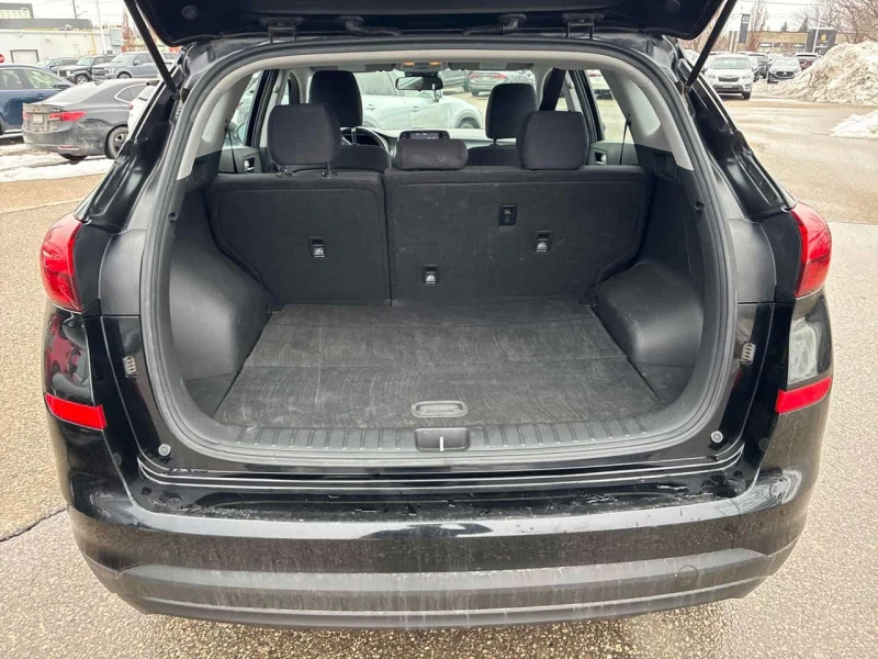 Hyundai Tucson * Preferred * KEYLESS * ПОДГРЕВИ * CARFAX, снимка 17 - Автомобили и джипове - 53561507