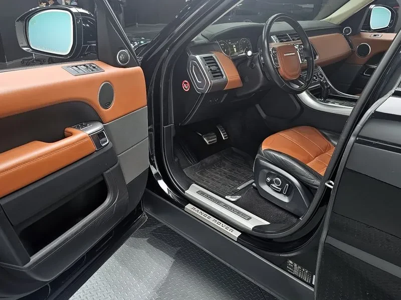Land Rover Range Rover Sport 3.0 SDV6 AB DYNAMIC, снимка 11 - Автомобили и джипове - 55705781