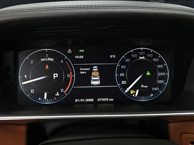 Land Rover Range Rover Sport 3.0 SDV6 AB DYNAMIC, снимка 8 - Автомобили и джипове - 55705781