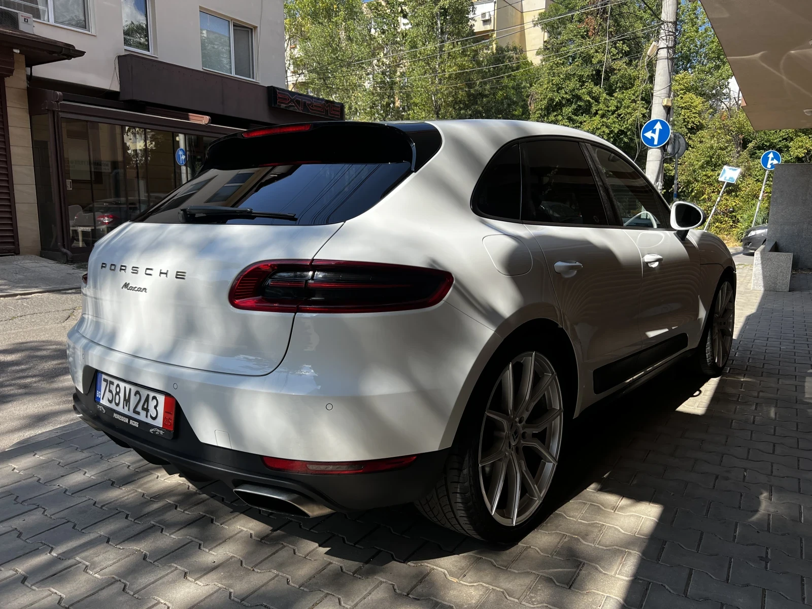 Porsche Macan 2.0T* Панорама* Камера* PDK* Chrono*  - изображение 4