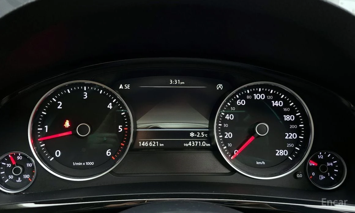 VW Touareg  - изображение 8