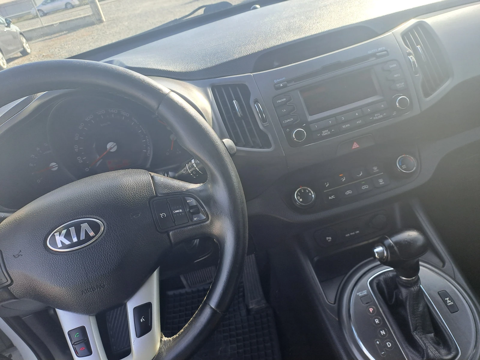 Kia Sportage 2.0CRDI 4X4 136к.с., снимка 8 - Автомобили и джипове - 54200857