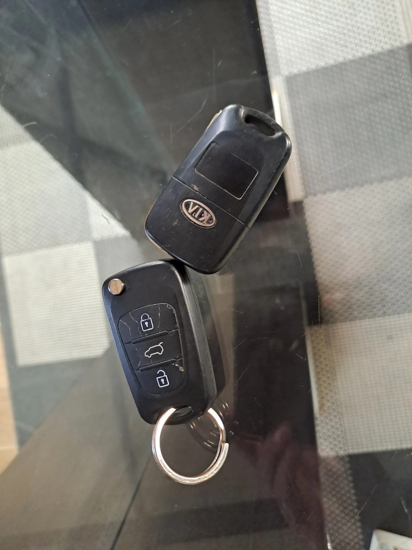 Kia Sportage 2.0CRDI 4X4 136к.с., снимка 15 - Автомобили и джипове - 54200857