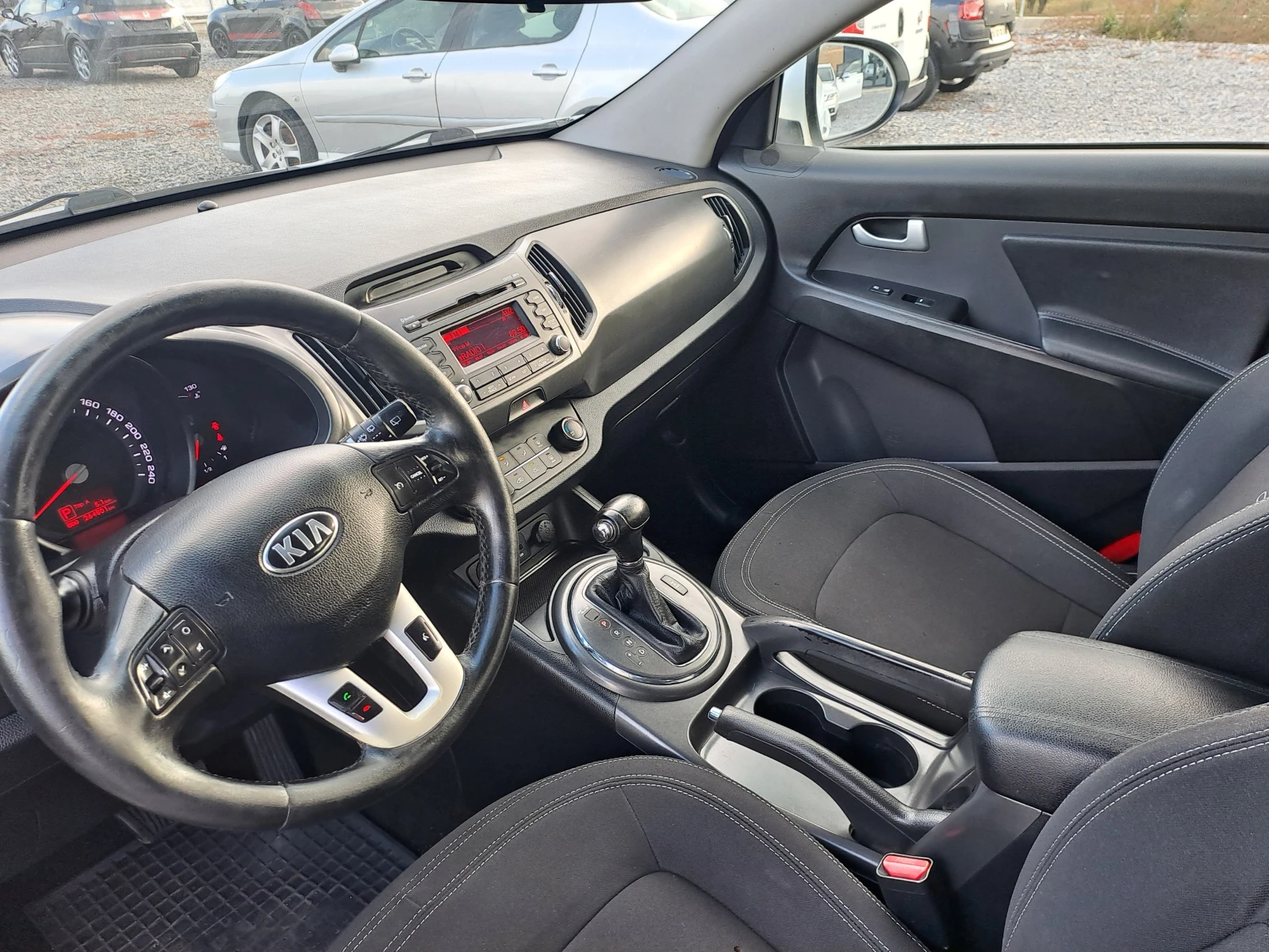 Kia Sportage 2.0CRDI 4X4 136к.с., снимка 9 - Автомобили и джипове - 54200857