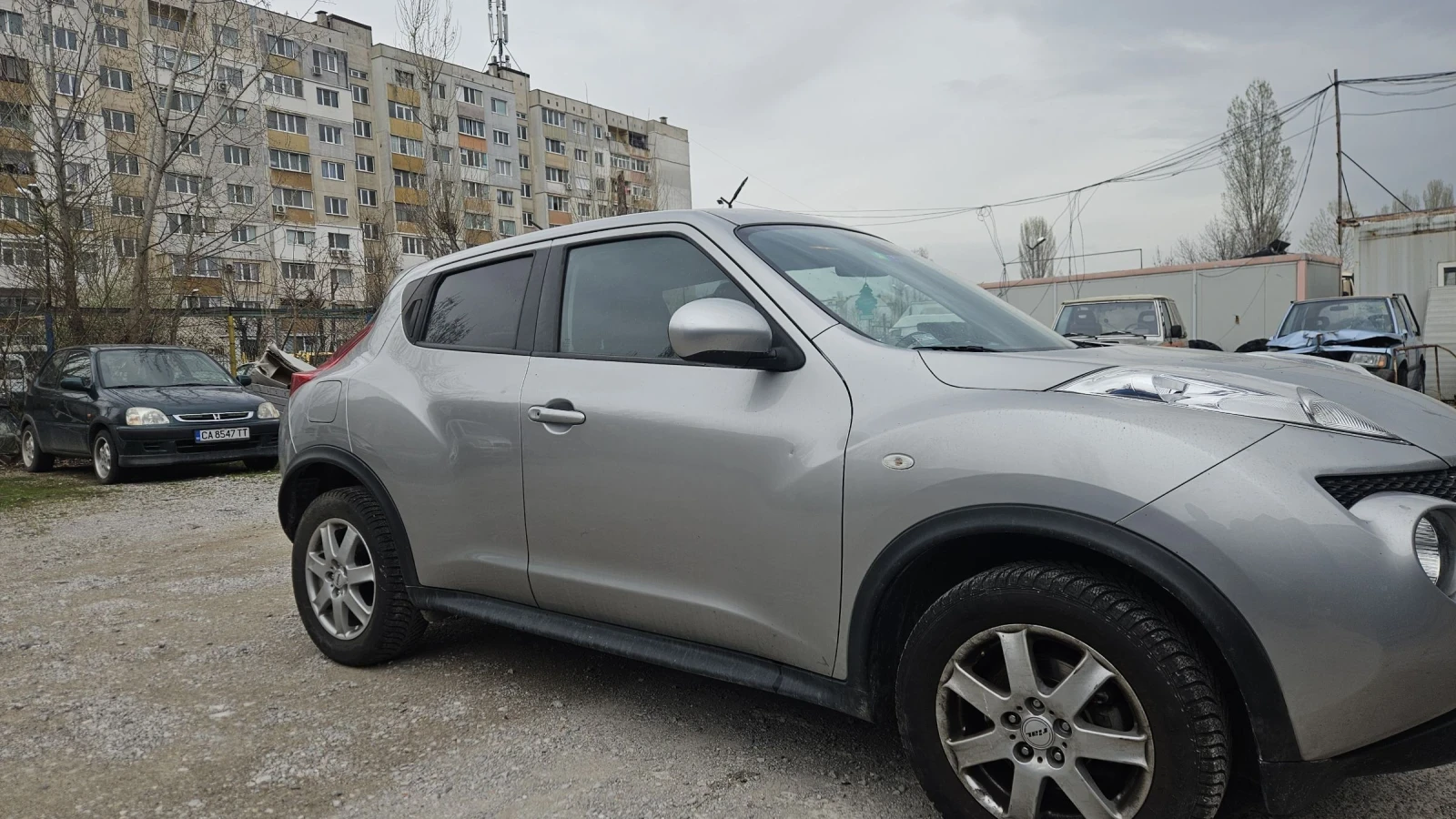 Nissan Juke 1.6 , снимка 4 - Автомобили и джипове - 54211145