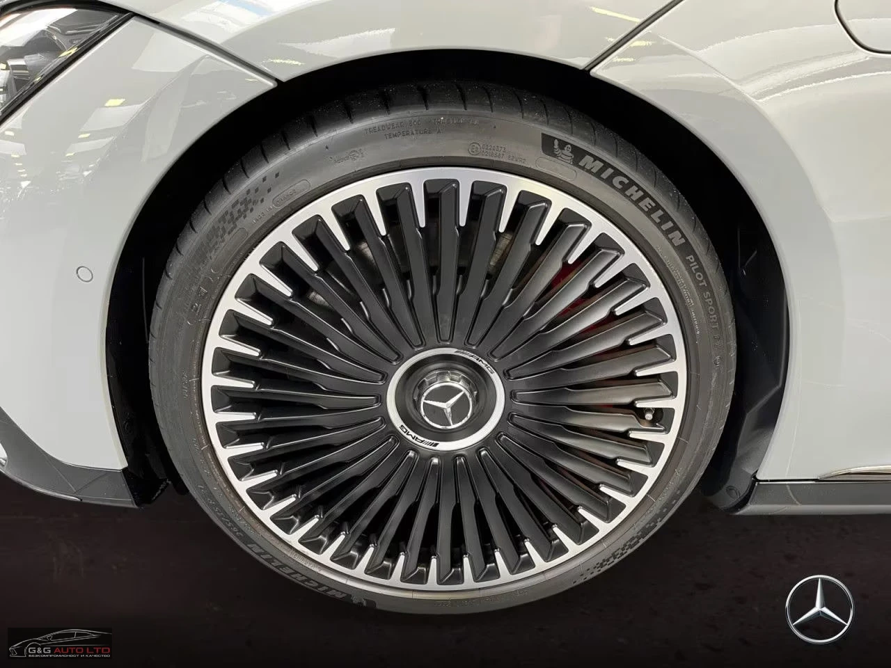 Mercedes-Benz EQE 43 AMG/476HP/4M/DESIGNO/HUD/PANO/360/ACC/718z, снимка 7 - Автомобили и джипове - 55575611
