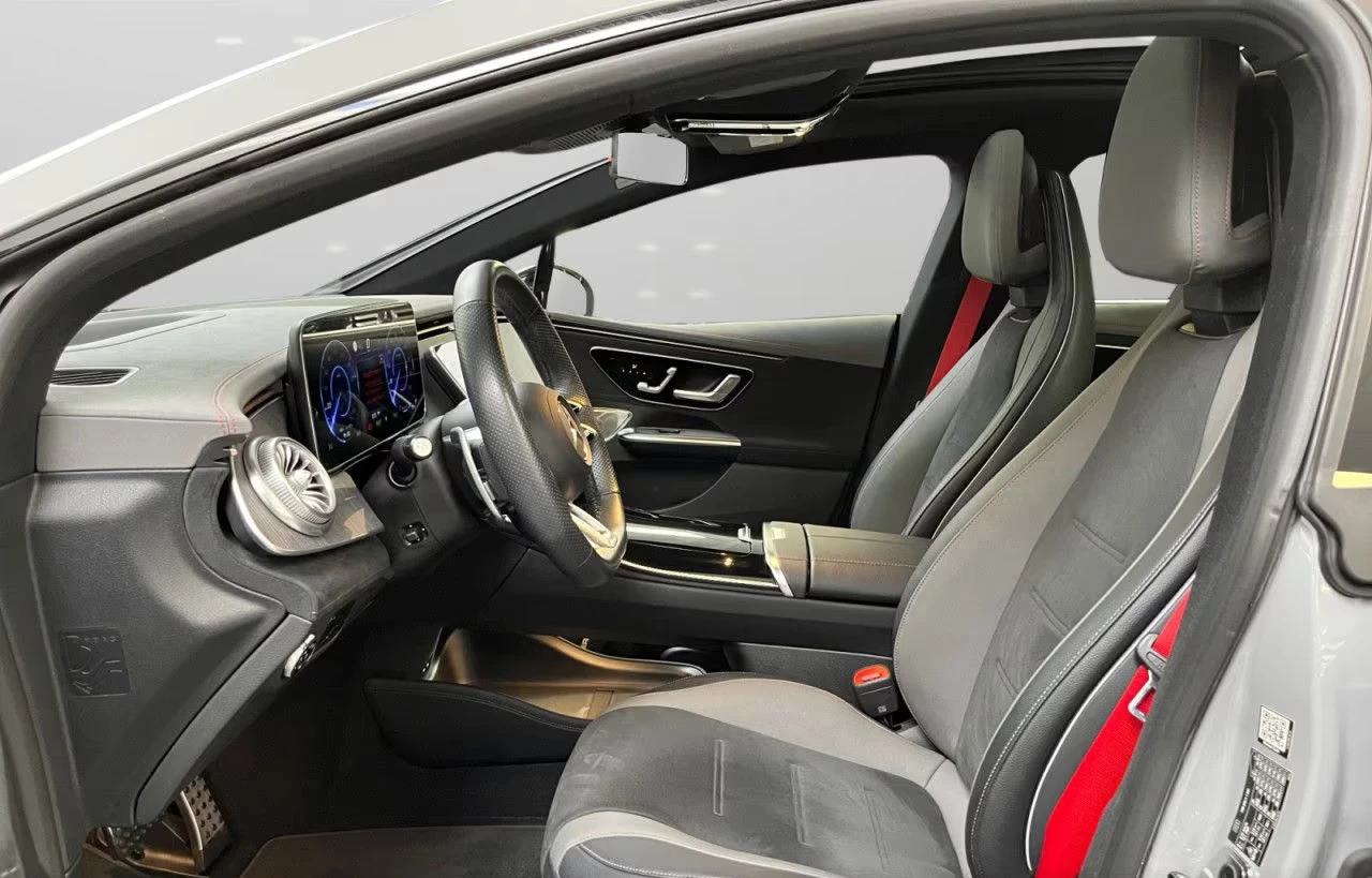 Mercedes-Benz EQE 43 AMG/476HP/4M/DESIGNO/HUD/PANO/360/ACC/718z, снимка 10 - Автомобили и джипове - 55575611