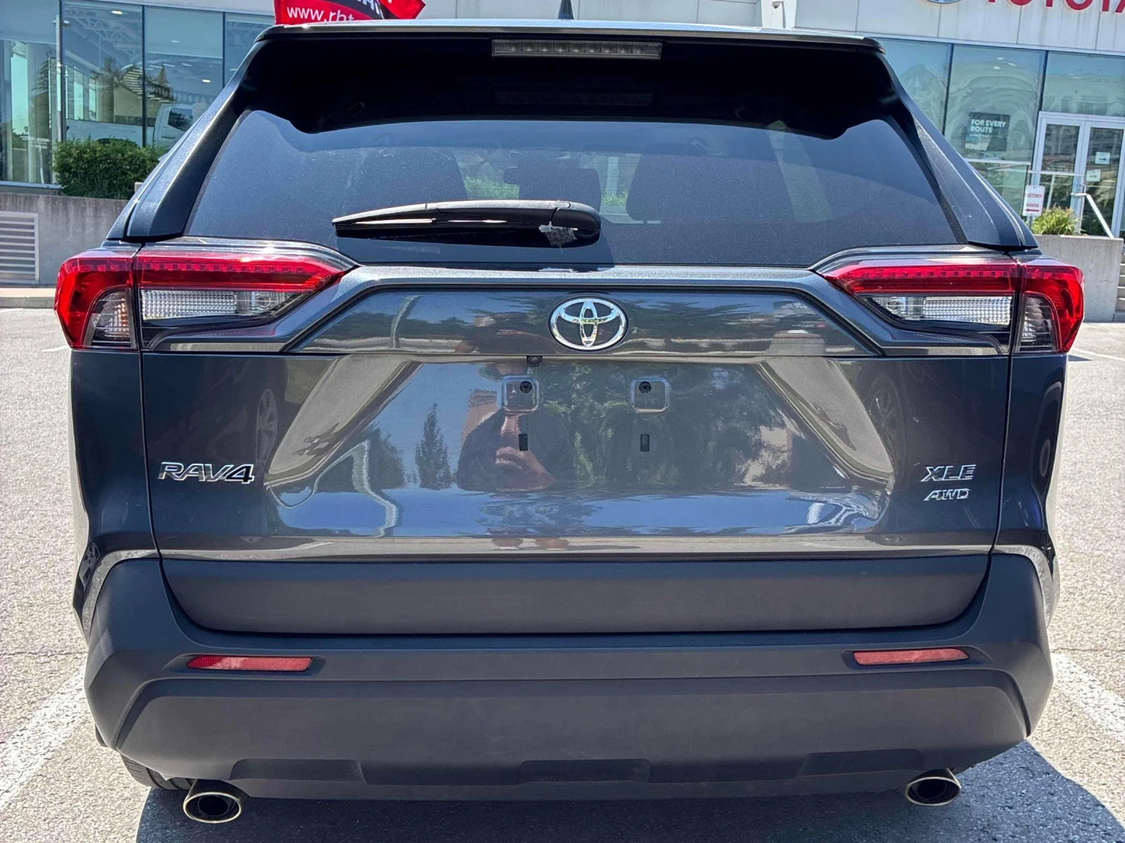 Toyota Rav4 XLE* 4х4* Шибидах* Задна камера* Подгрев* Keyless*, снимка 5 - Автомобили и джипове - 55788243
