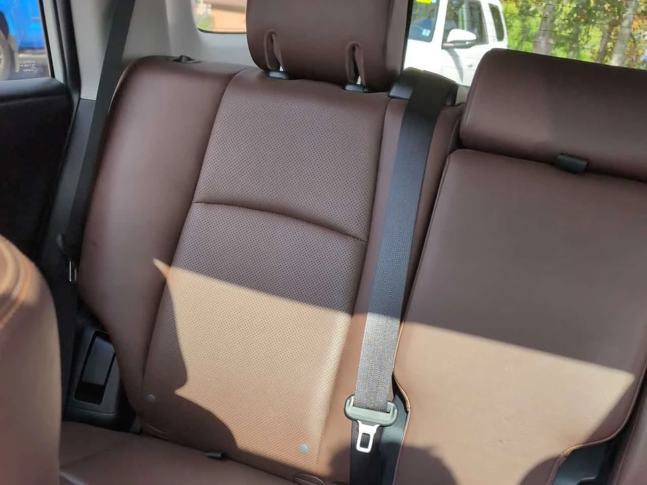 Toyota 4runner * 4WD * CARFAX *  | Mobile.bg � ����������� 10