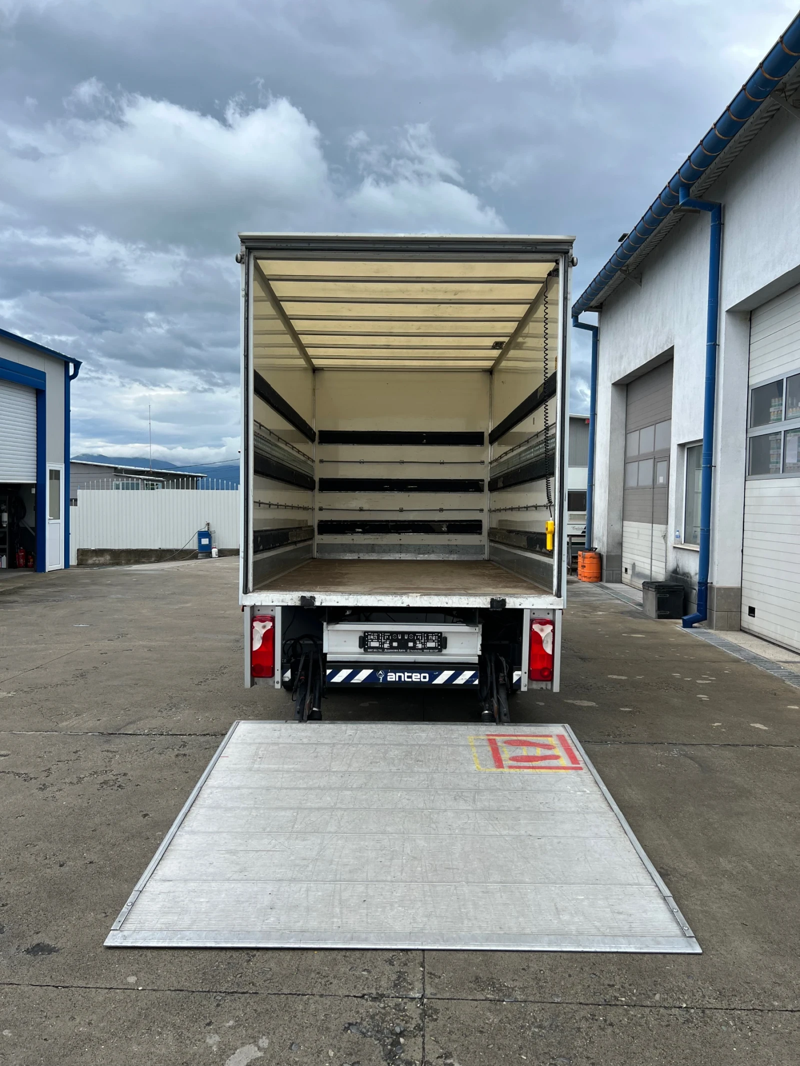 Mercedes-Benz Sprinter ������ � ���� / ������ ����, �� 3.5� / ����������� | Mobile.bg � ����������� 10