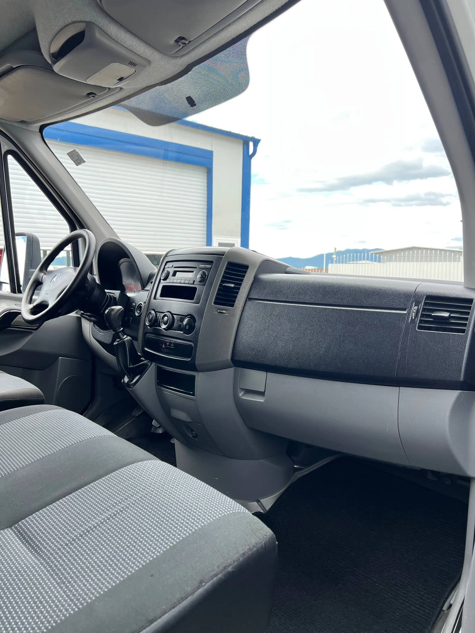 Mercedes-Benz Sprinter ������ � ���� / ������ ����, �� 3.5� / ����������� | Mobile.bg � ����������� 15