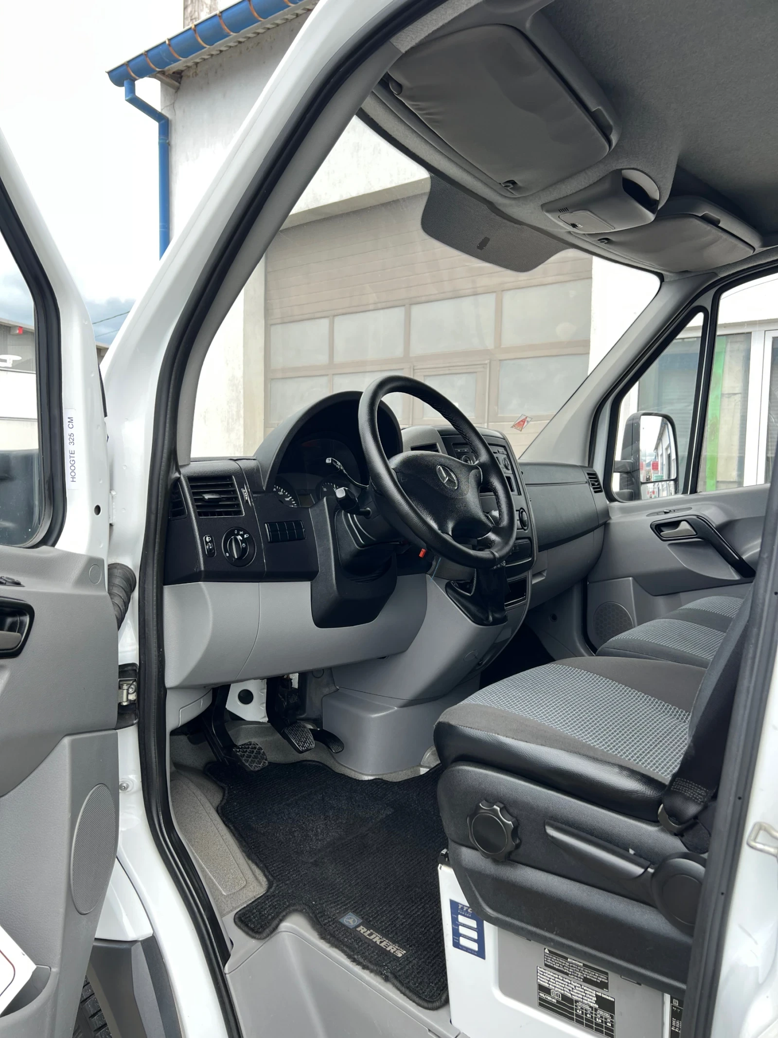 Mercedes-Benz Sprinter ������ � ���� / ������ ����, �� 3.5� / ����������� | Mobile.bg � ����������� 12