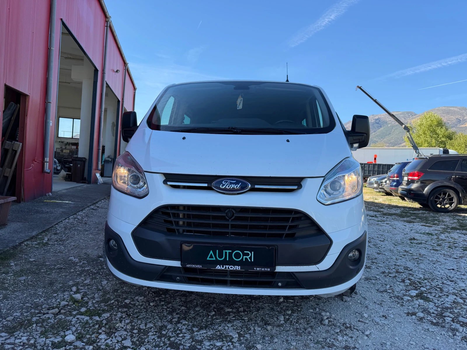 Ford Transit Custom 6 места 2.2 125кс ТОП, снимка 2 - Бусове и автобуси - 56339200