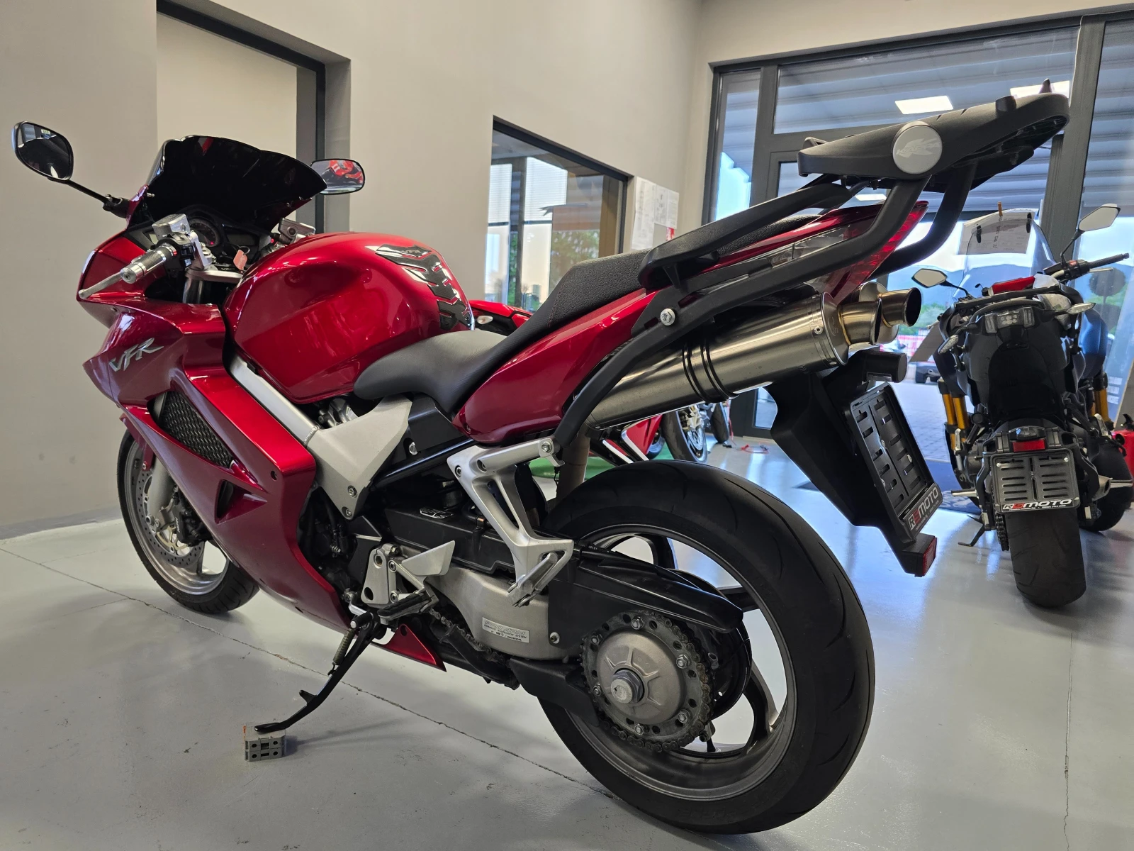 Honda Vfr 800ie, V-Tec, Leo Vince SBK!, снимка 5 - Мотоциклети и мототехника - 54515820