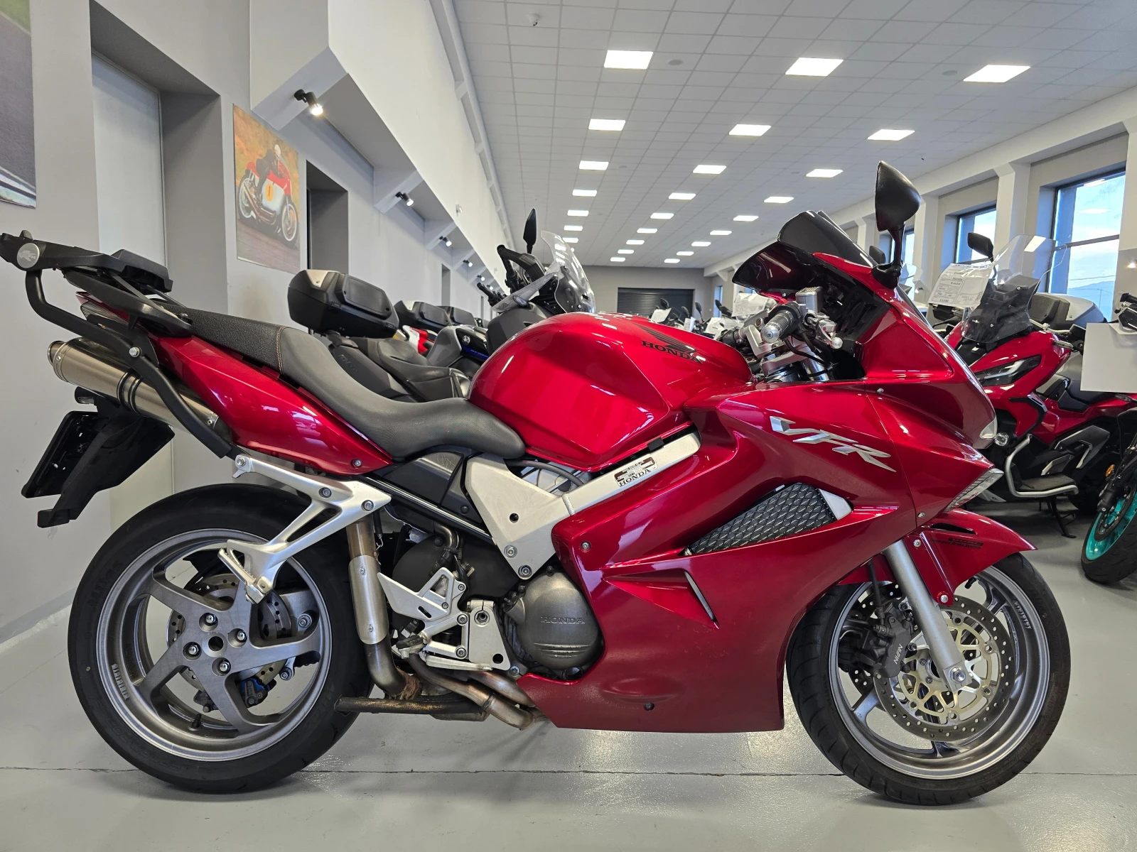 Honda Vfr 800ie, V-Tec, Leo Vince SBK!, снимка 2 - Мотоциклети и мототехника - 54515820