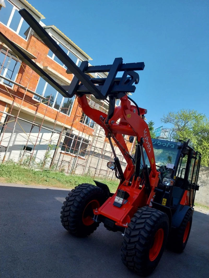 Челен товарач Друга марка KUBOTA R090, снимка 2 - Индустриална техника - 48248367