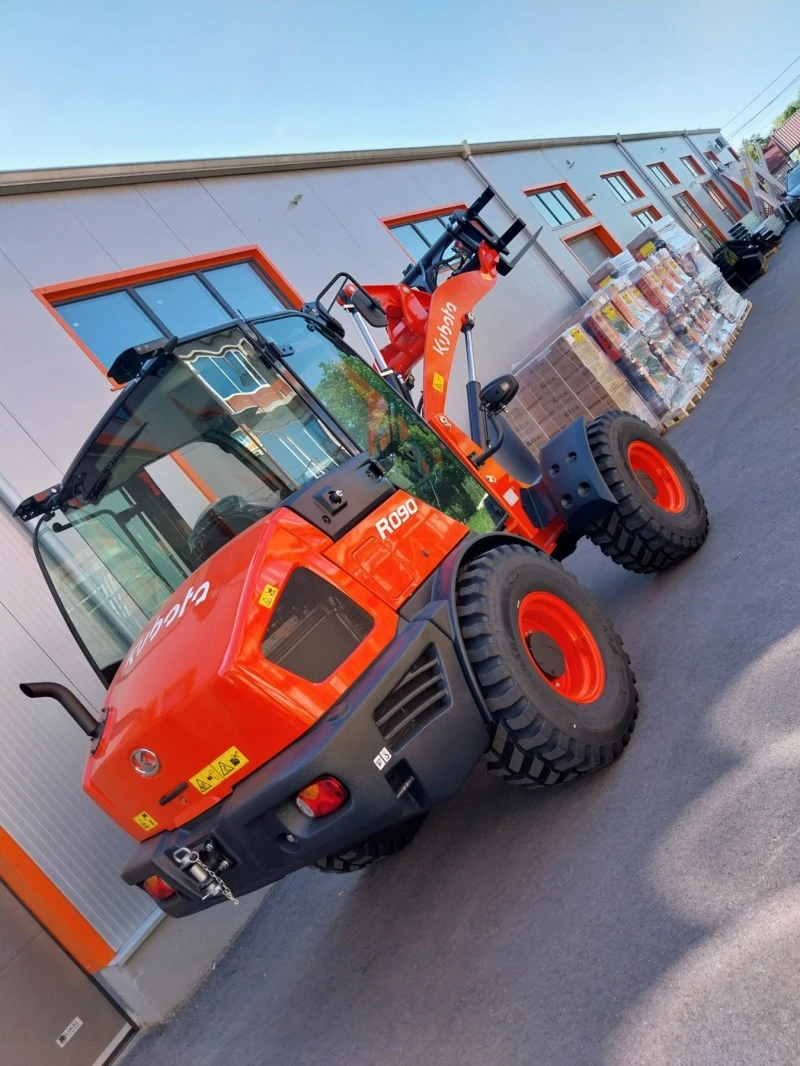 Челен товарач Друга марка KUBOTA R090, снимка 8 - Индустриална техника - 48248367