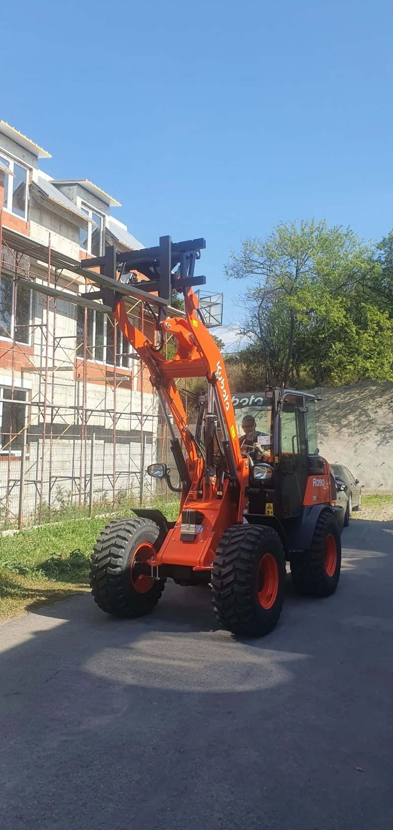 Челен товарач Друга марка KUBOTA R090, снимка 3 - Индустриална техника - 48248367