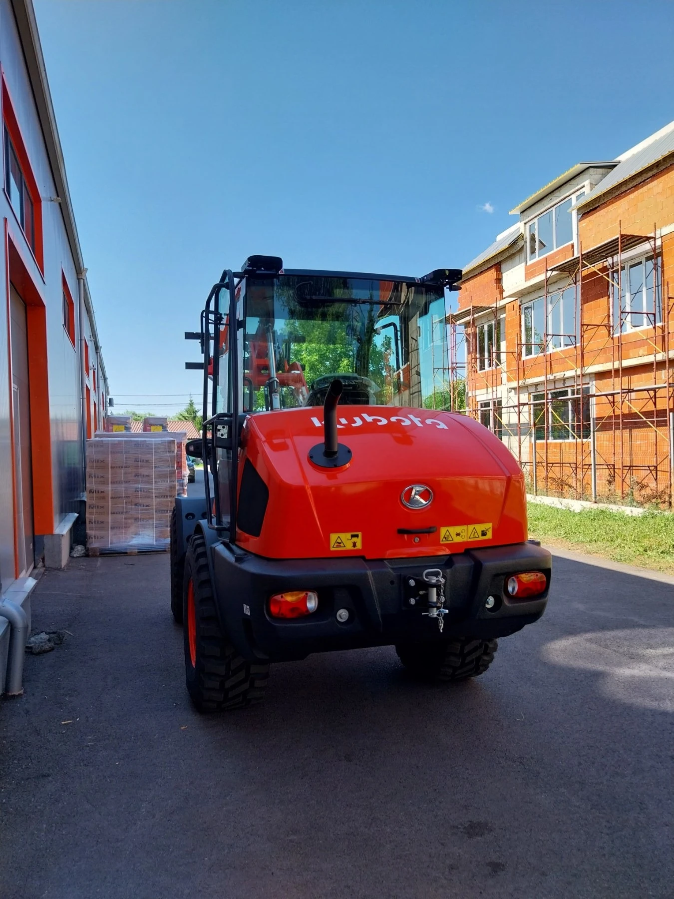 Челен товарач Друга марка KUBOTA R090 - изображение 6