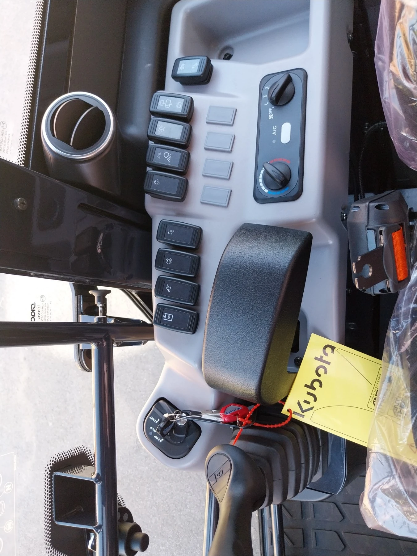   KUBOTA R090  | Mobile.bg   13