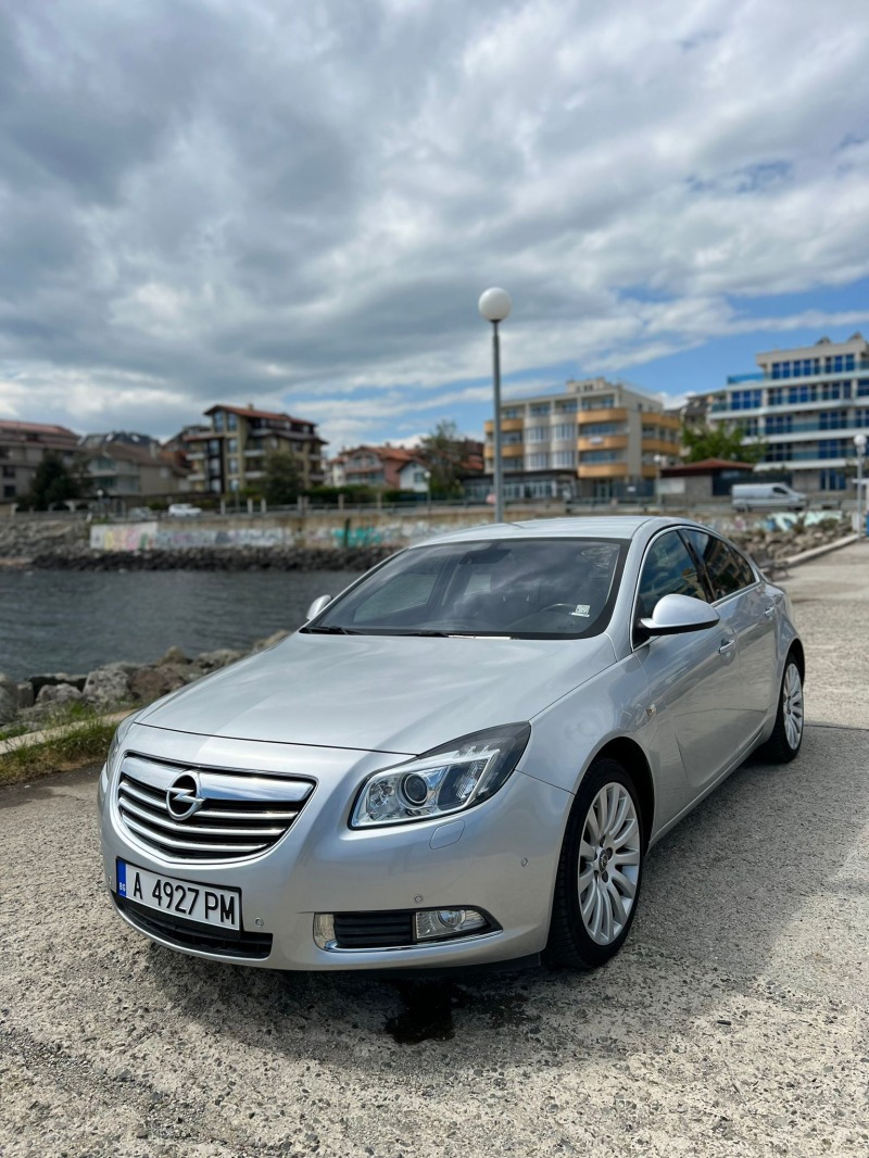 Opel Insignia 2.0 i / Турбо / 4х4 / РЕГИСТРИРАНА / Швейцария, снимка 2 - Автомобили и джипове - 44603227
