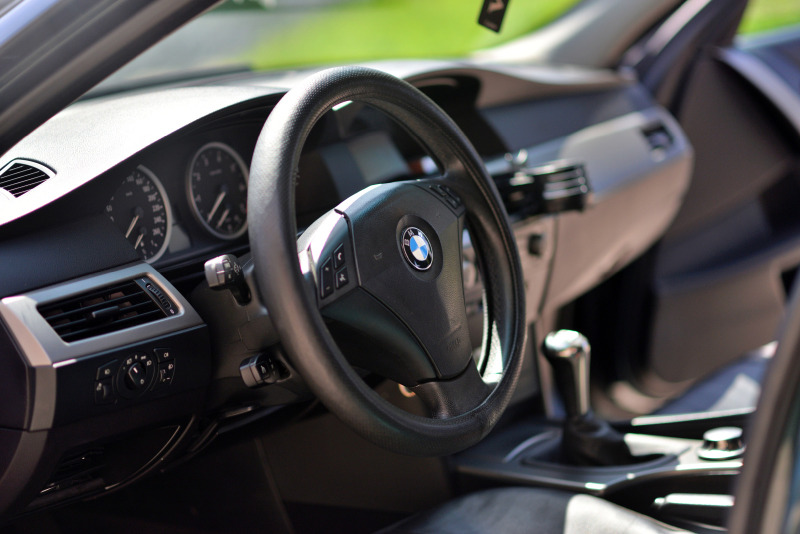 BMW 520, снимка 8 - Автомобили и джипове - 46364750