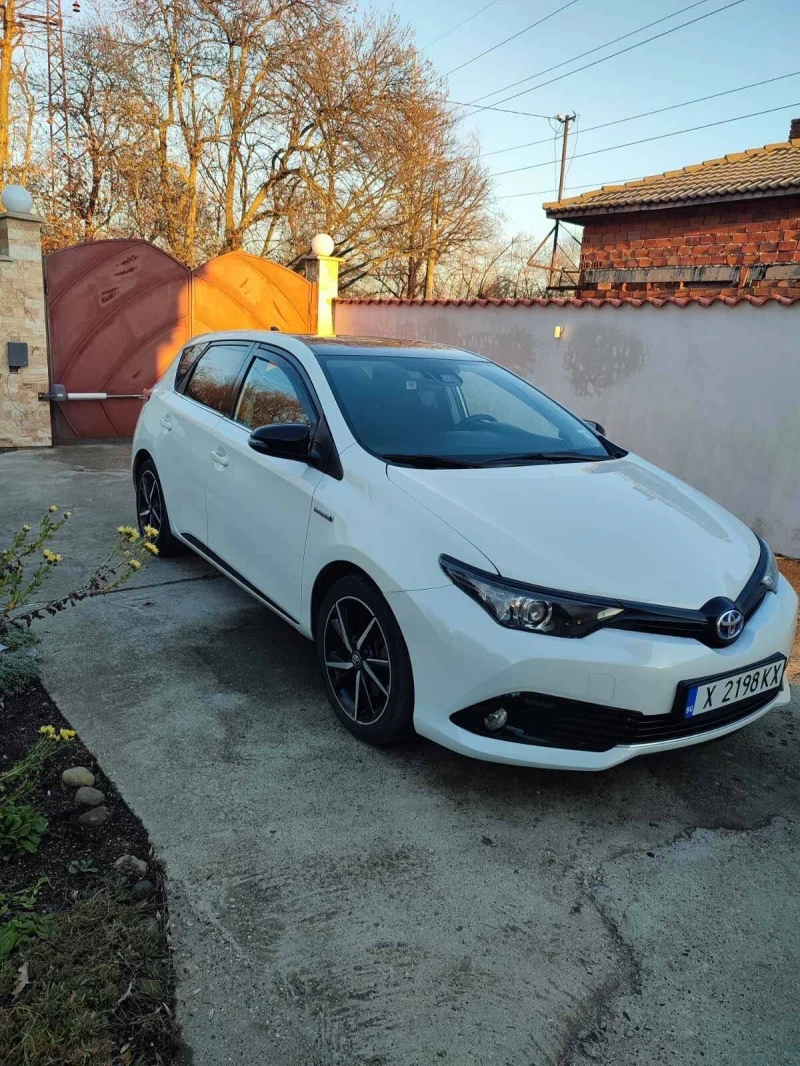 Toyota Auris, снимка 2 - Автомобили и джипове - 49545134