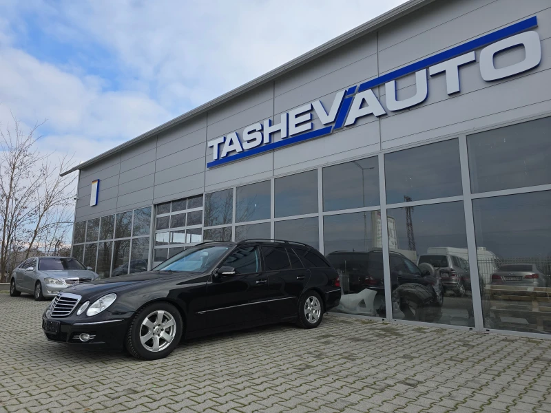 Mercedes-Benz E 220 AVANTGARDE* * ТОP* * ГЕРМАНИЯ* * , снимка 4 - Автомобили и джипове - 48871372