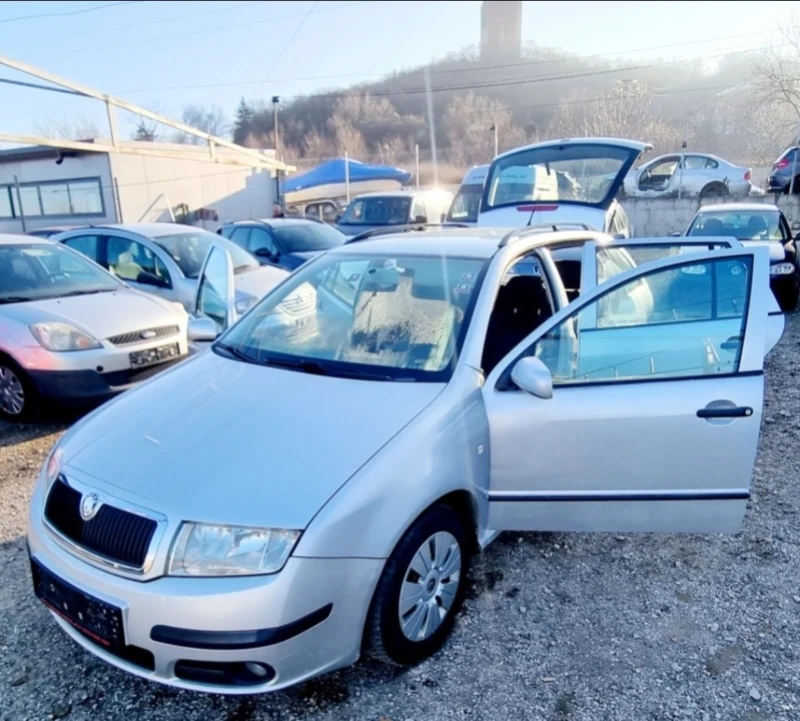 Skoda Fabia, снимка 4 - Автомобили и джипове - 49033028