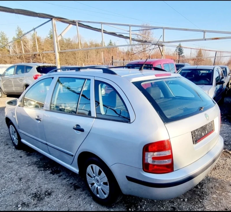 Skoda Fabia, снимка 5 - Автомобили и джипове - 49033028