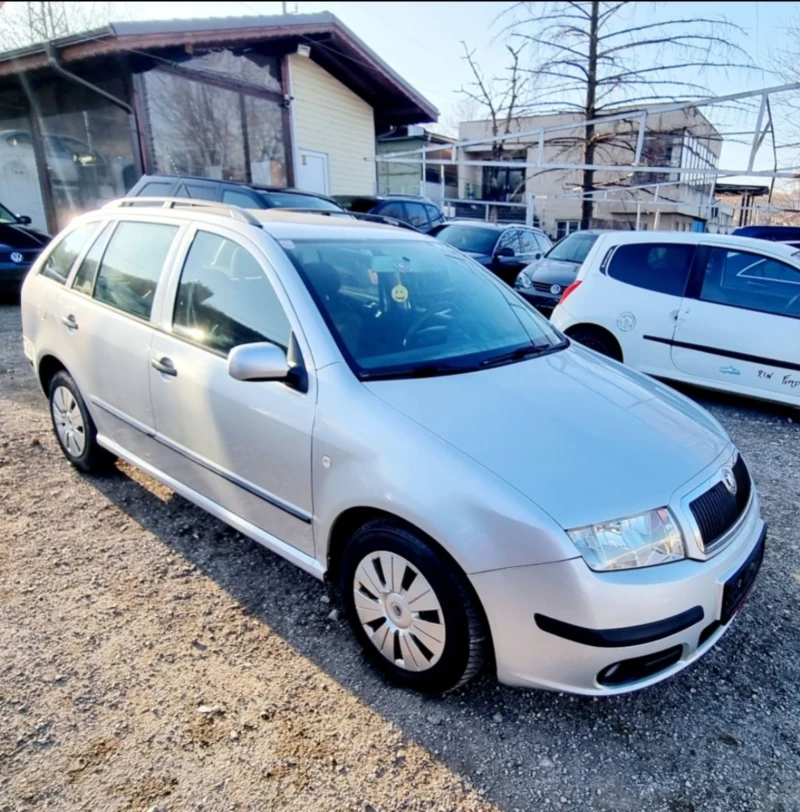 Skoda Fabia, снимка 3 - Автомобили и джипове - 49033028