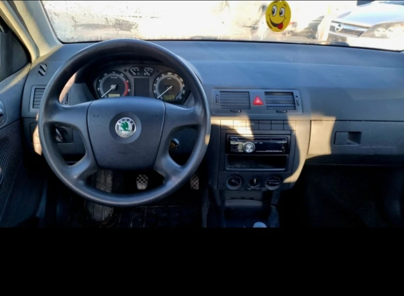 Skoda Fabia, снимка 9 - Автомобили и джипове - 49033028