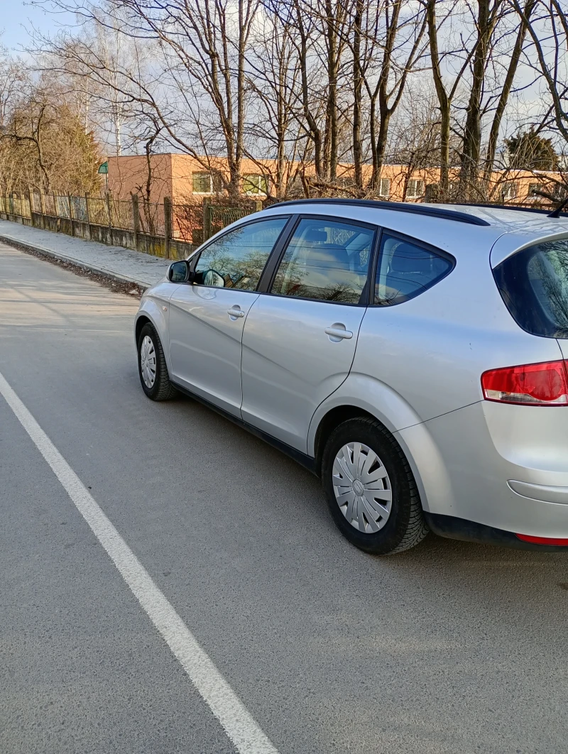 Seat Altea 1.6 TDI XL EURO5B, снимка 6 - Автомобили и джипове - 49046690