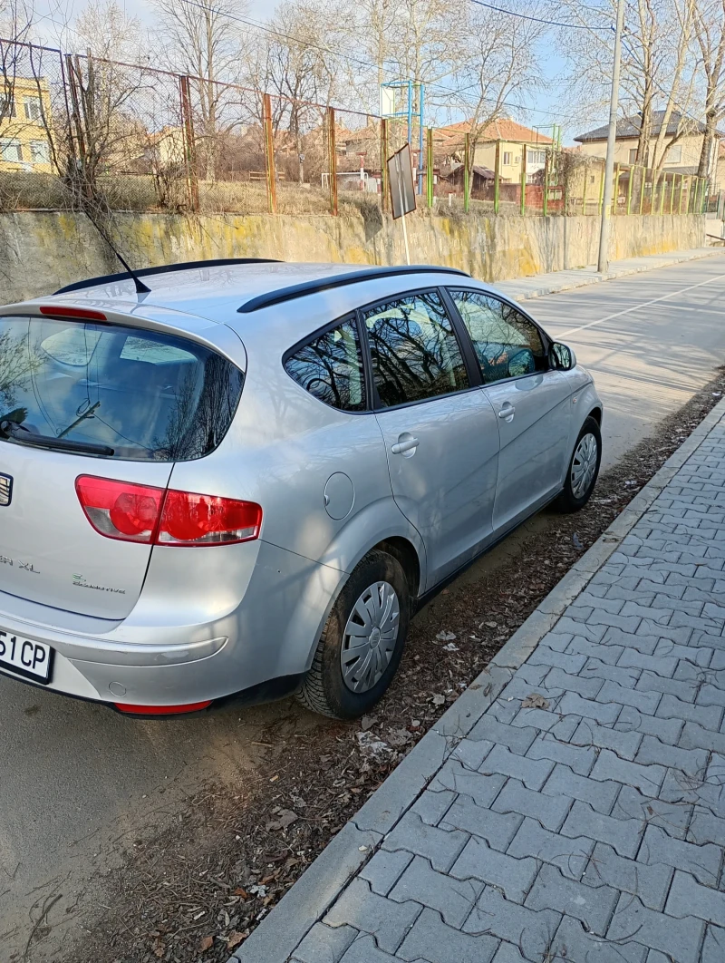 Seat Altea 1.6 TDI XL EURO5B, снимка 4 - Автомобили и джипове - 49046690