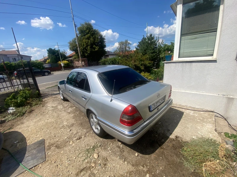 Mercedes-Benz C 200, снимка 7 - Автомобили и джипове - 52695196