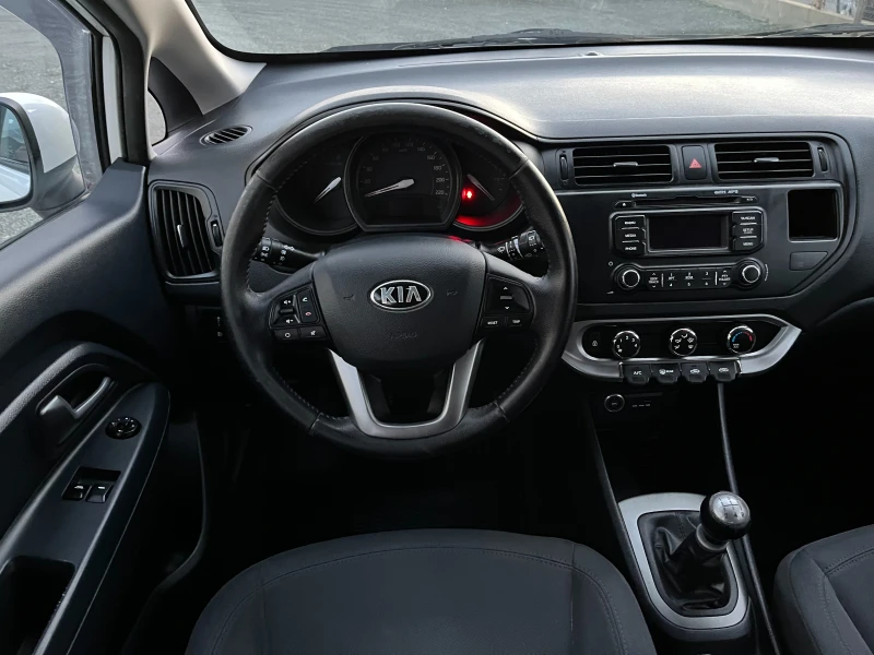 Kia Rio 1.3i-Газов Инжекцион, снимка 11 - Автомобили и джипове - 52617718