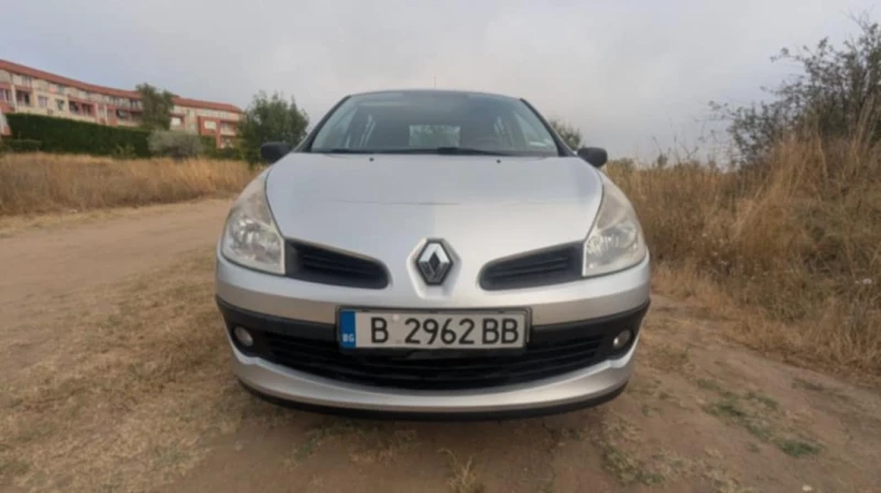 Renault Clio, снимка 5 - Автомобили и джипове - 53173758